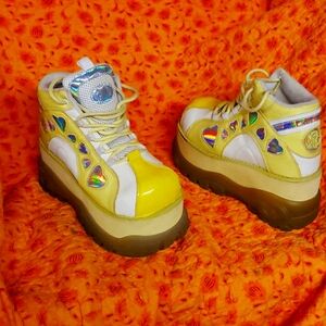 Very early Question Mark (now YRU) platform booties.